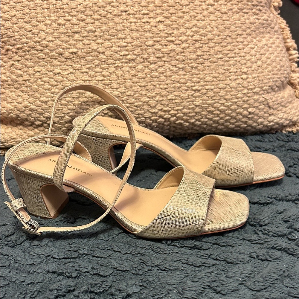 Antonio Melani Women's Leather Gold Sandals